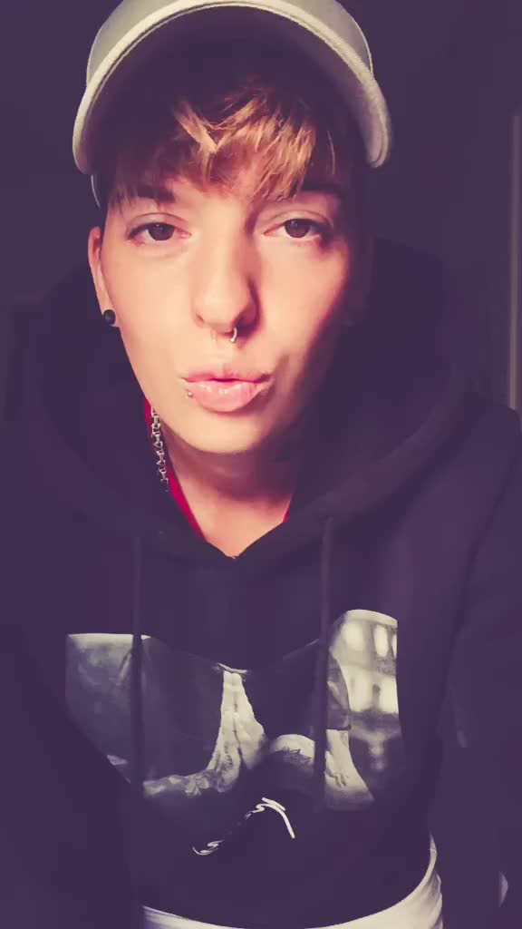 @Kingslowly