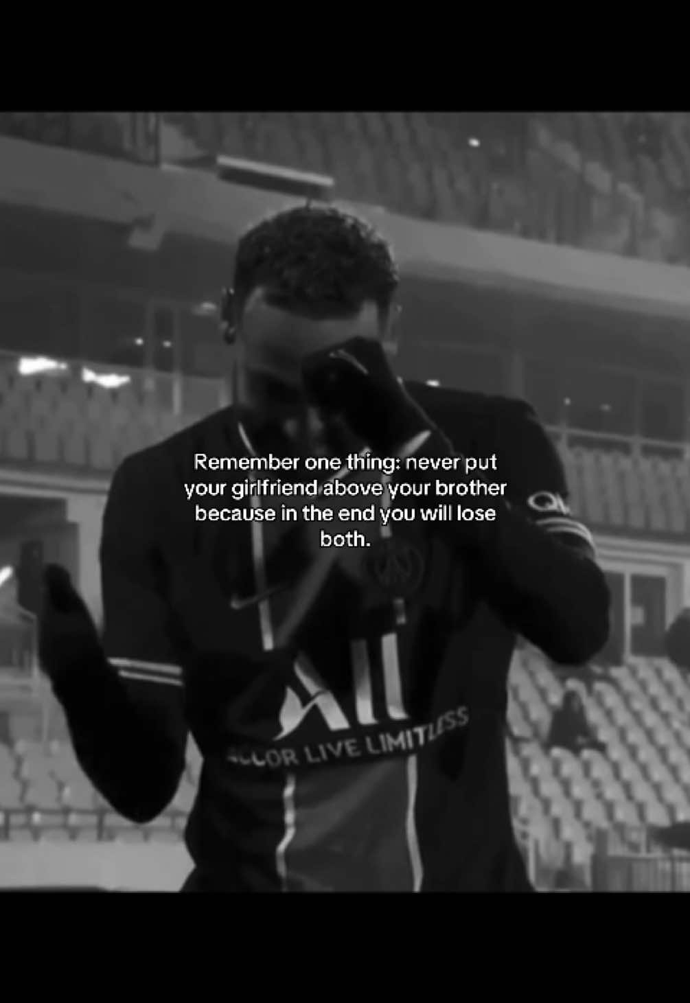 @Alexqoutes™