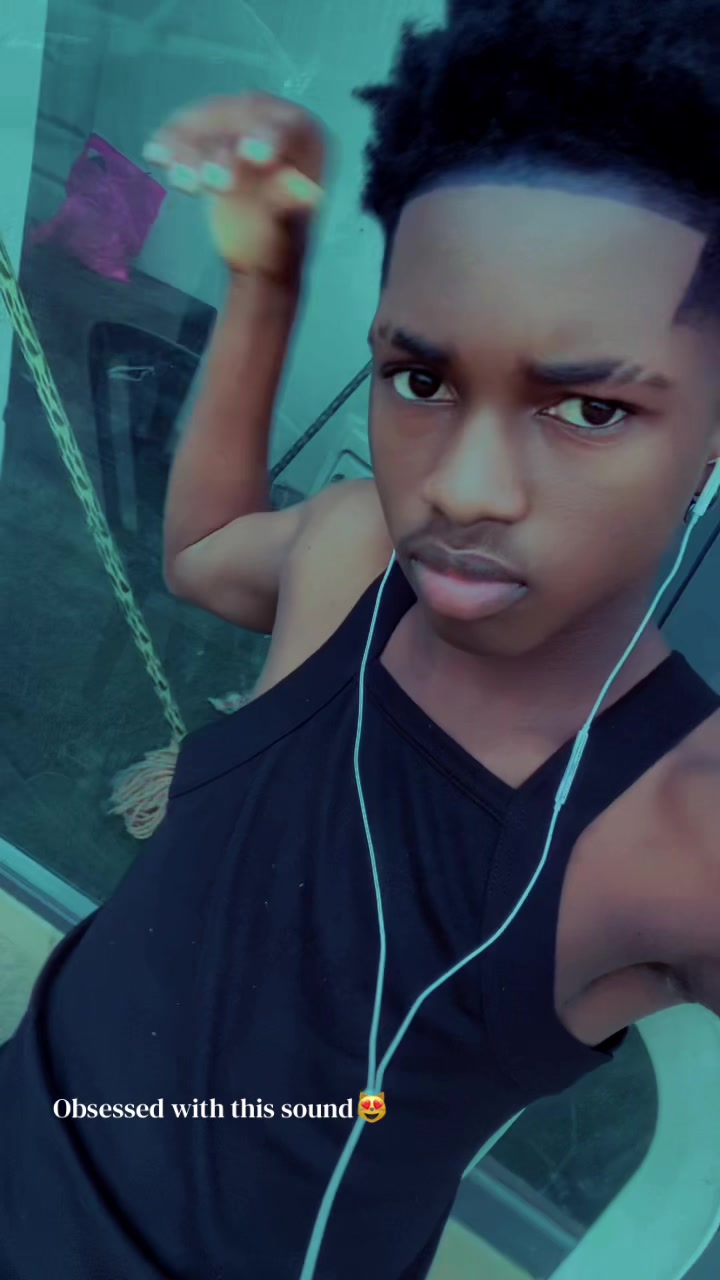 @MERLIN 2.0🧌🖤!