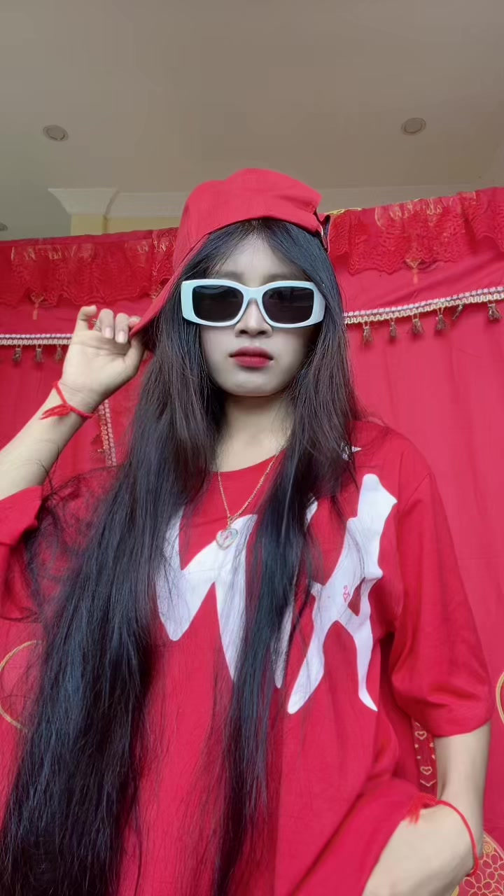 @V💫
