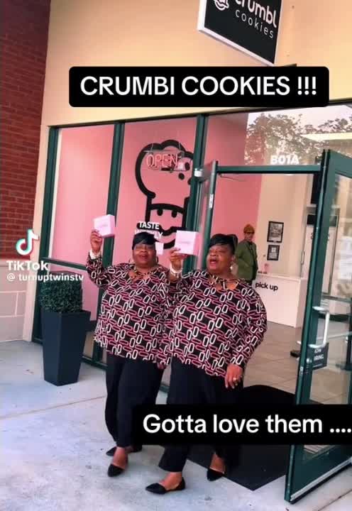 @Narbsoli 🤪 and fat borris 😈