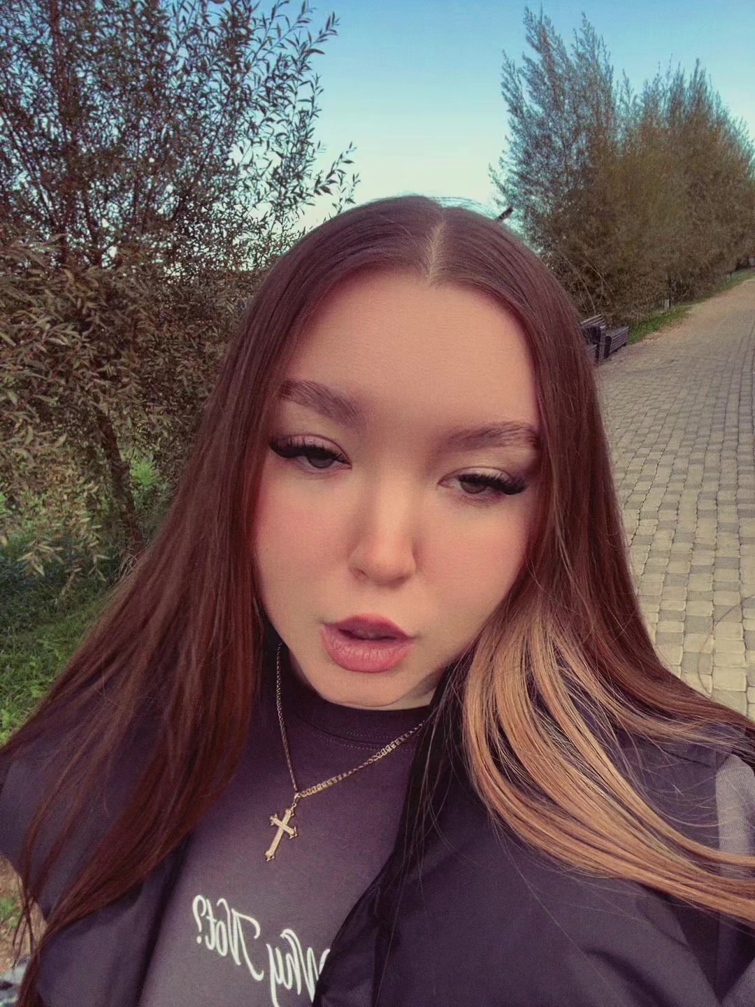 @viks_lips