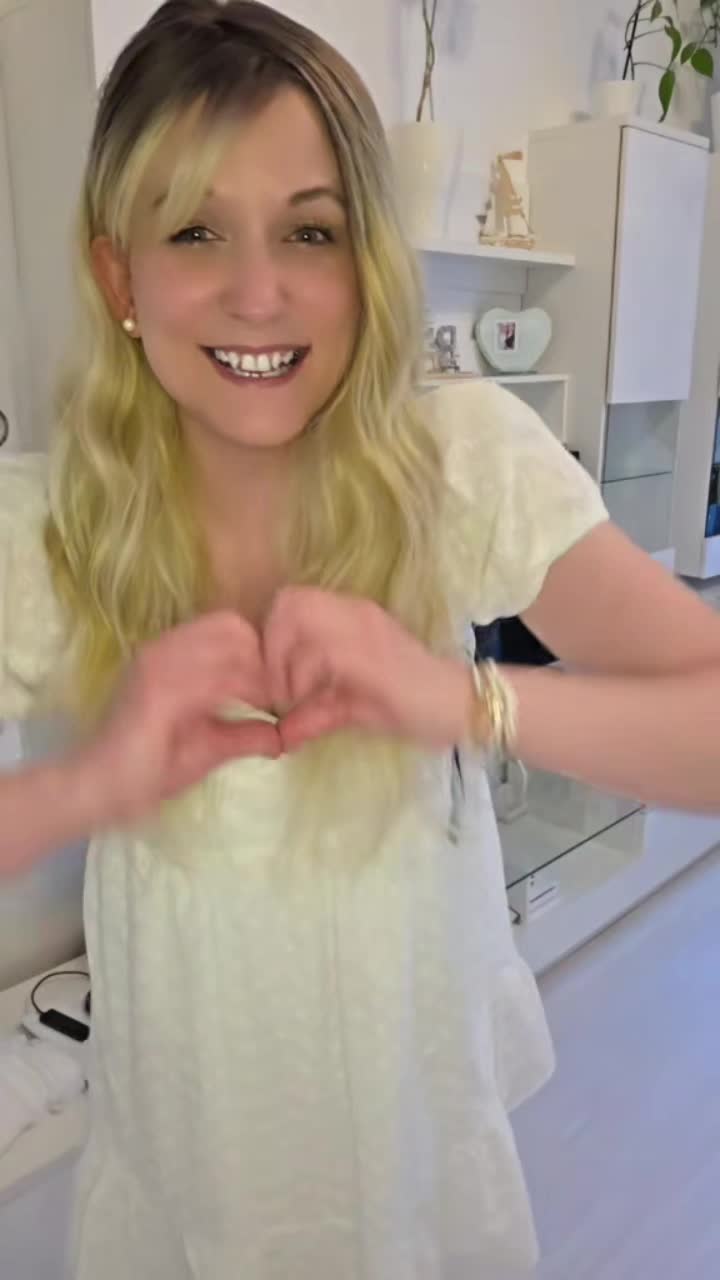 @moni