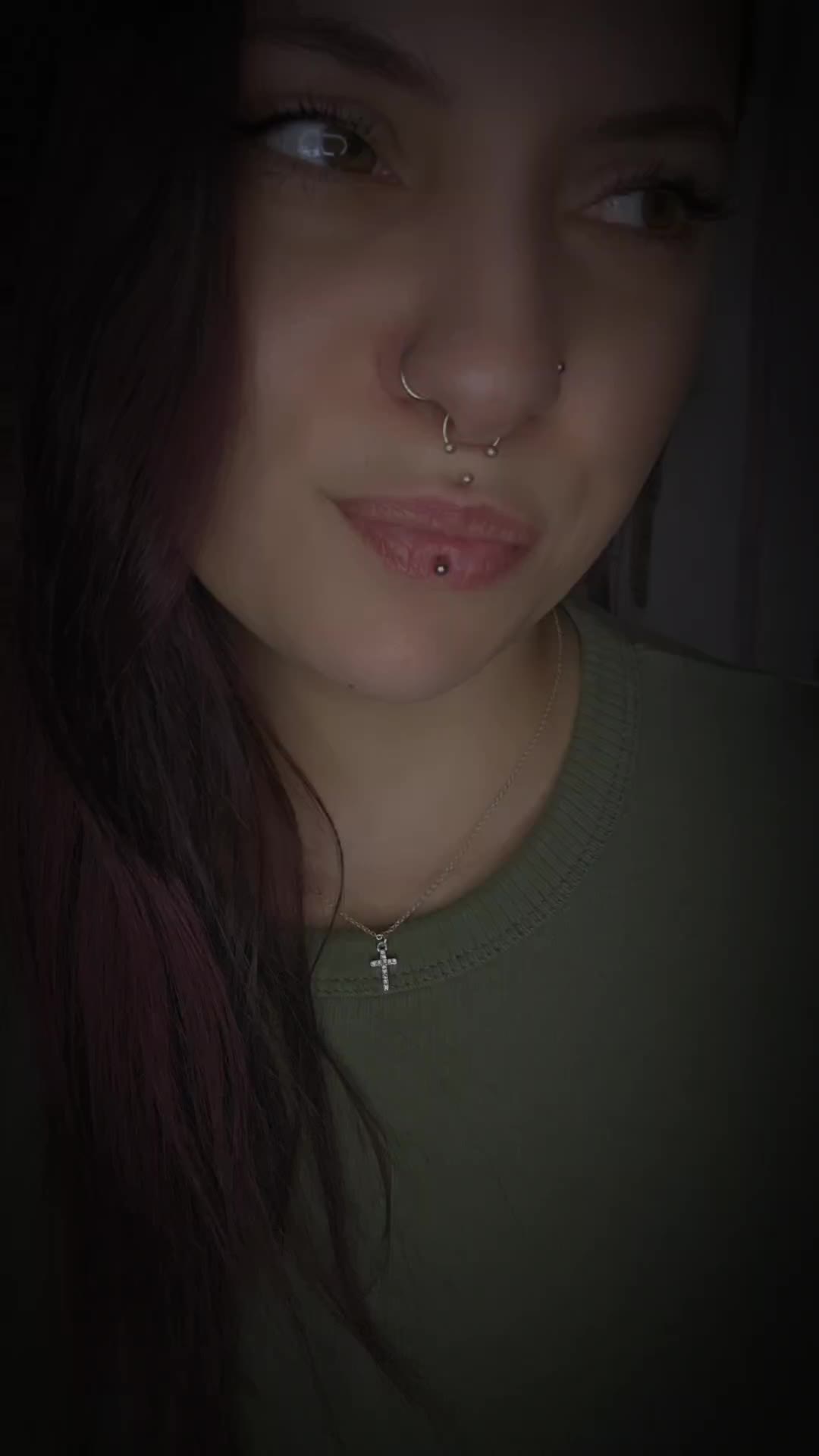 @𝓐𝓷𝓷𝓲 🖤