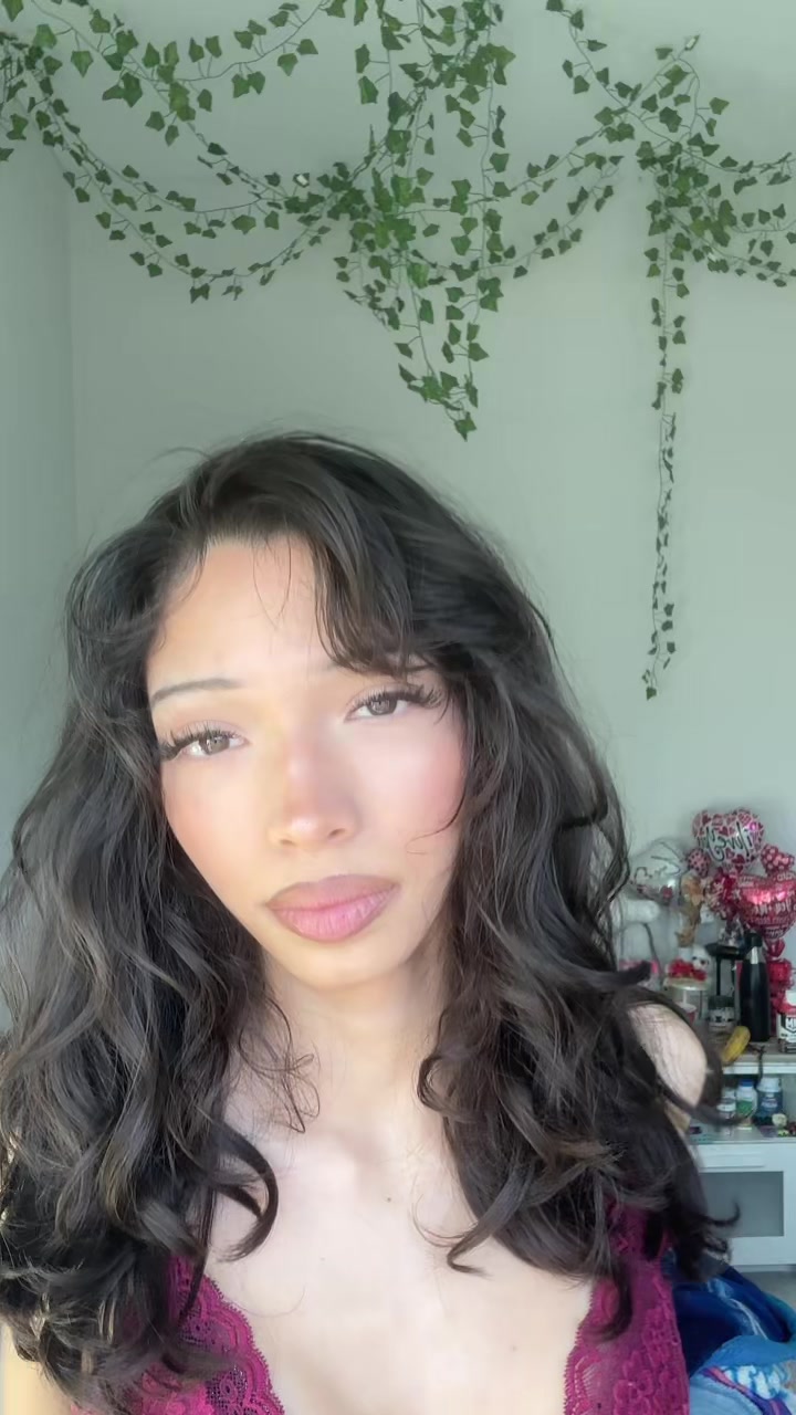 @val 💋