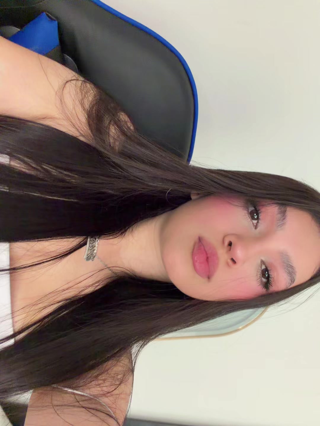 @Vale🧸