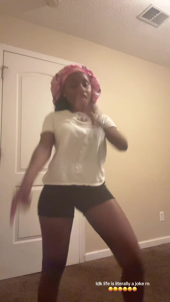 @Prettylilmiya