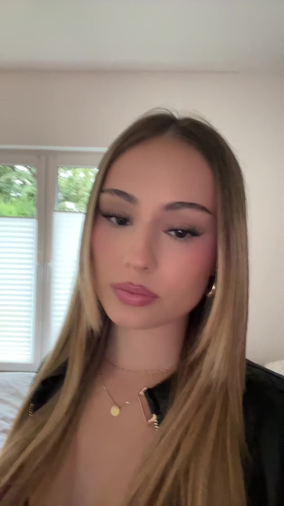 @anna