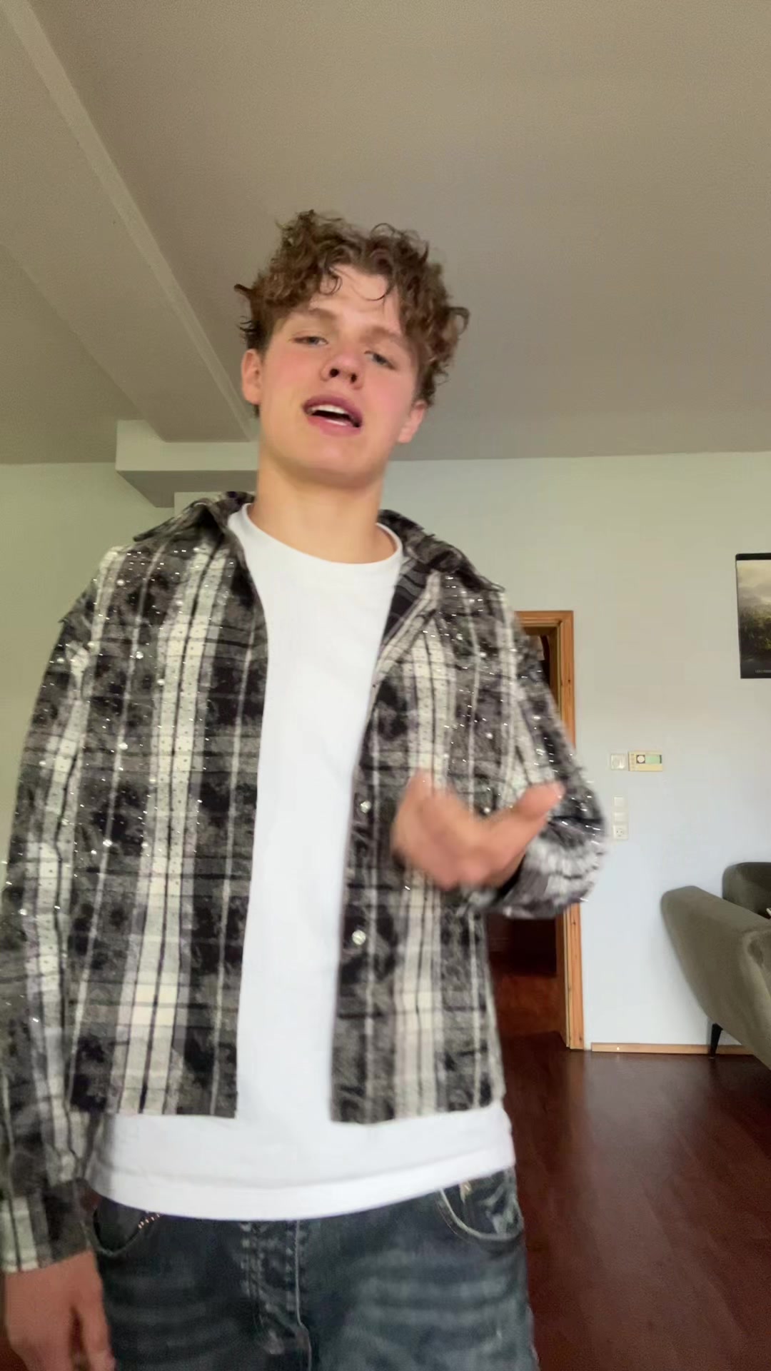 @08.jannikk