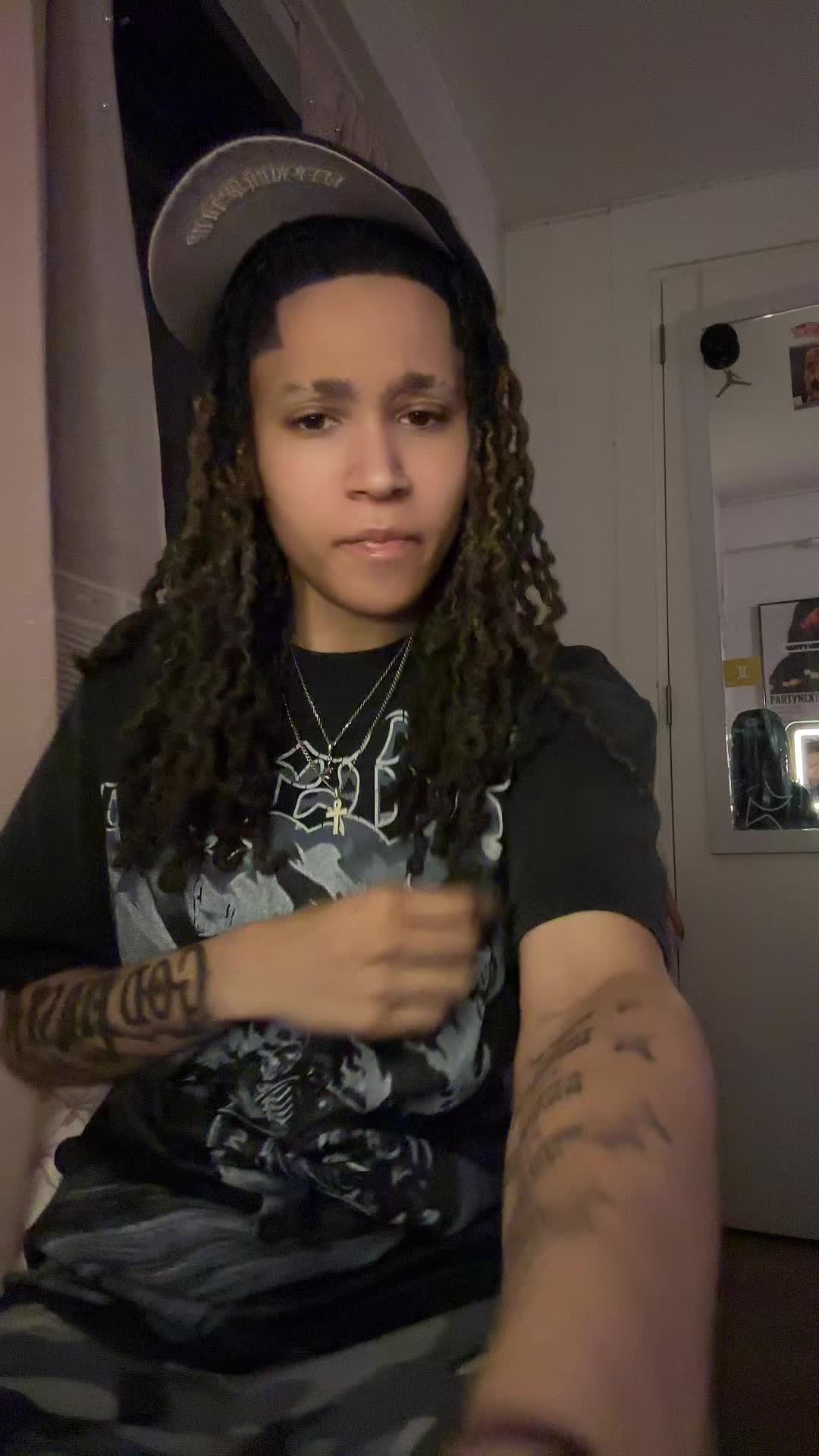 @KingIsis🥷🏼.