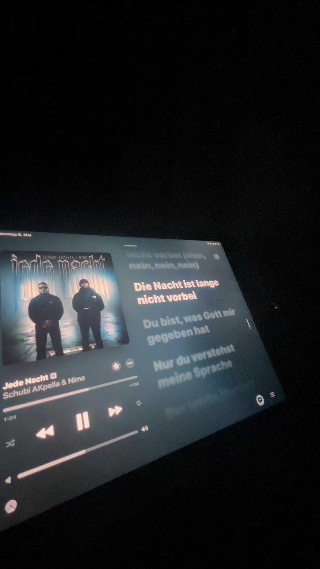 @Applemusik_Lyrics.