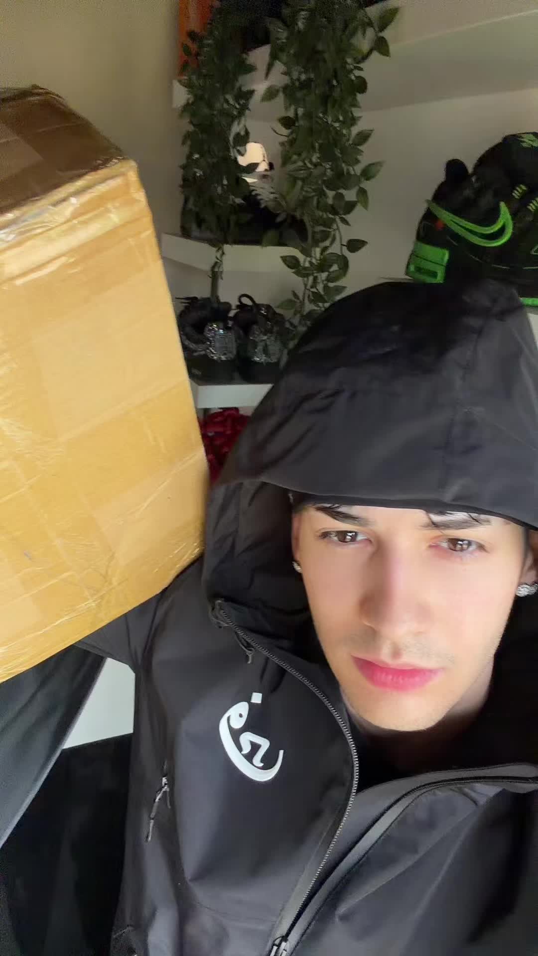 @Flexin Alan