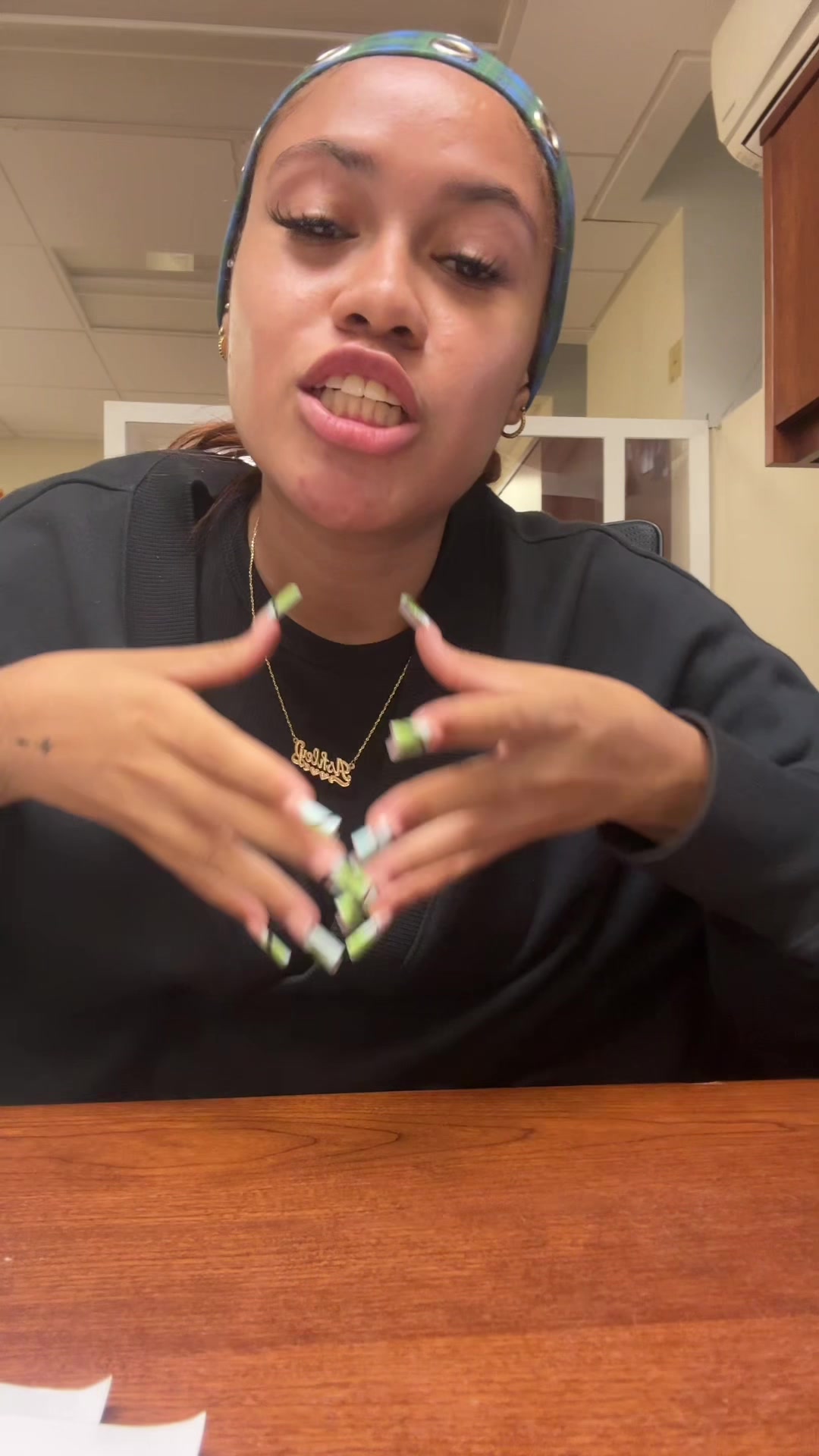 @Myleftcheeck