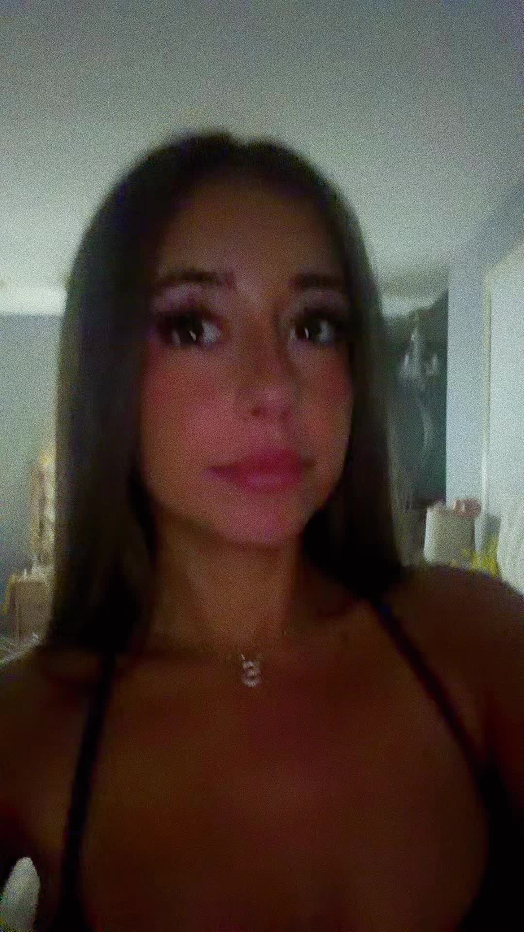 @Sabrina