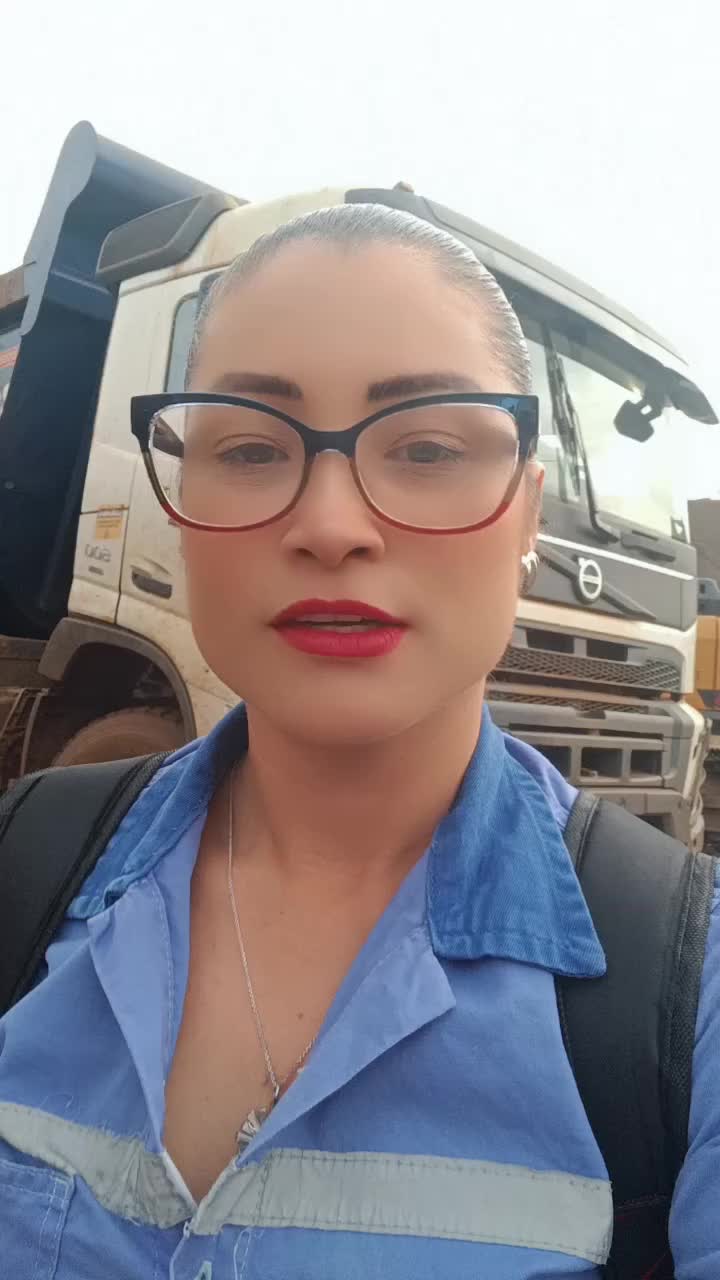 @Livinhachofermarombinha