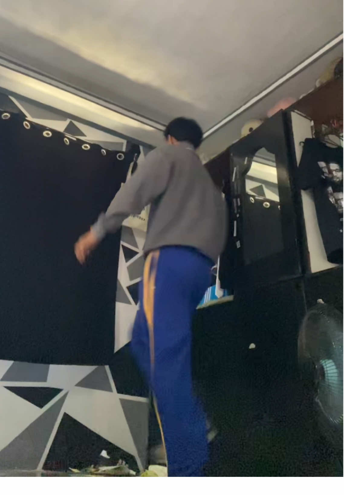 @aj