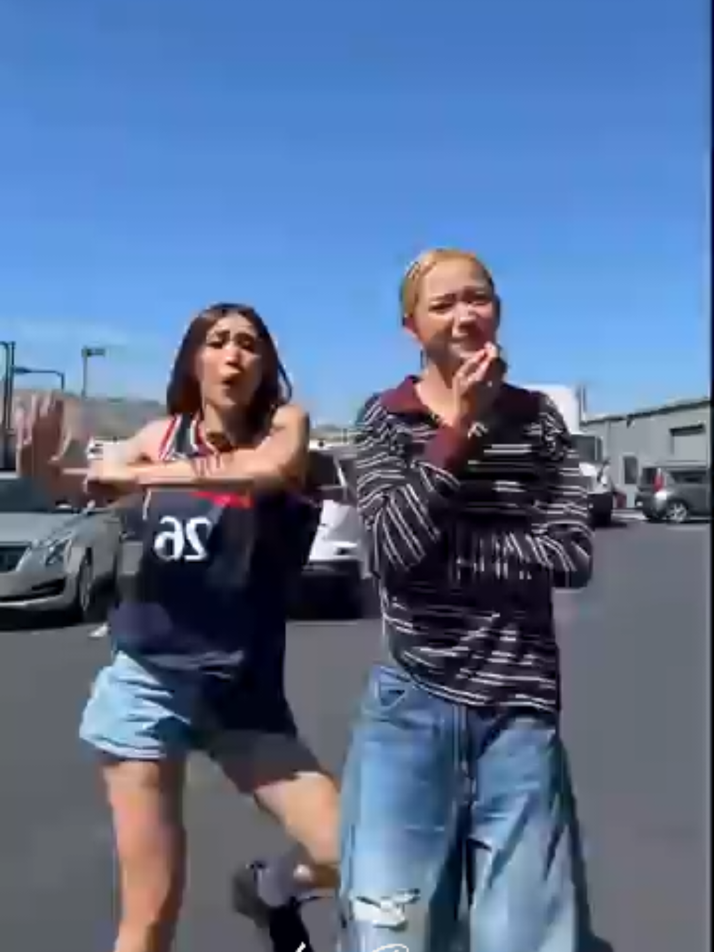 @๐๐๐ก๐๐ข๐ฌ ๐๐ข๐ฌ ๐ค๐ผ