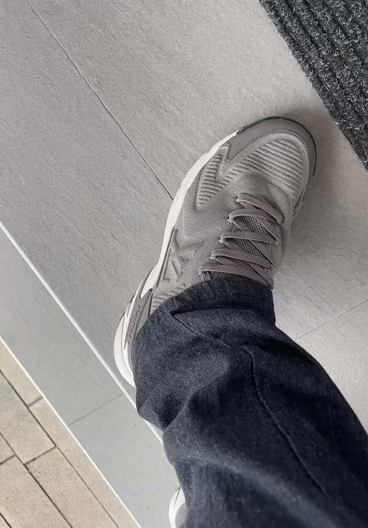 @♛