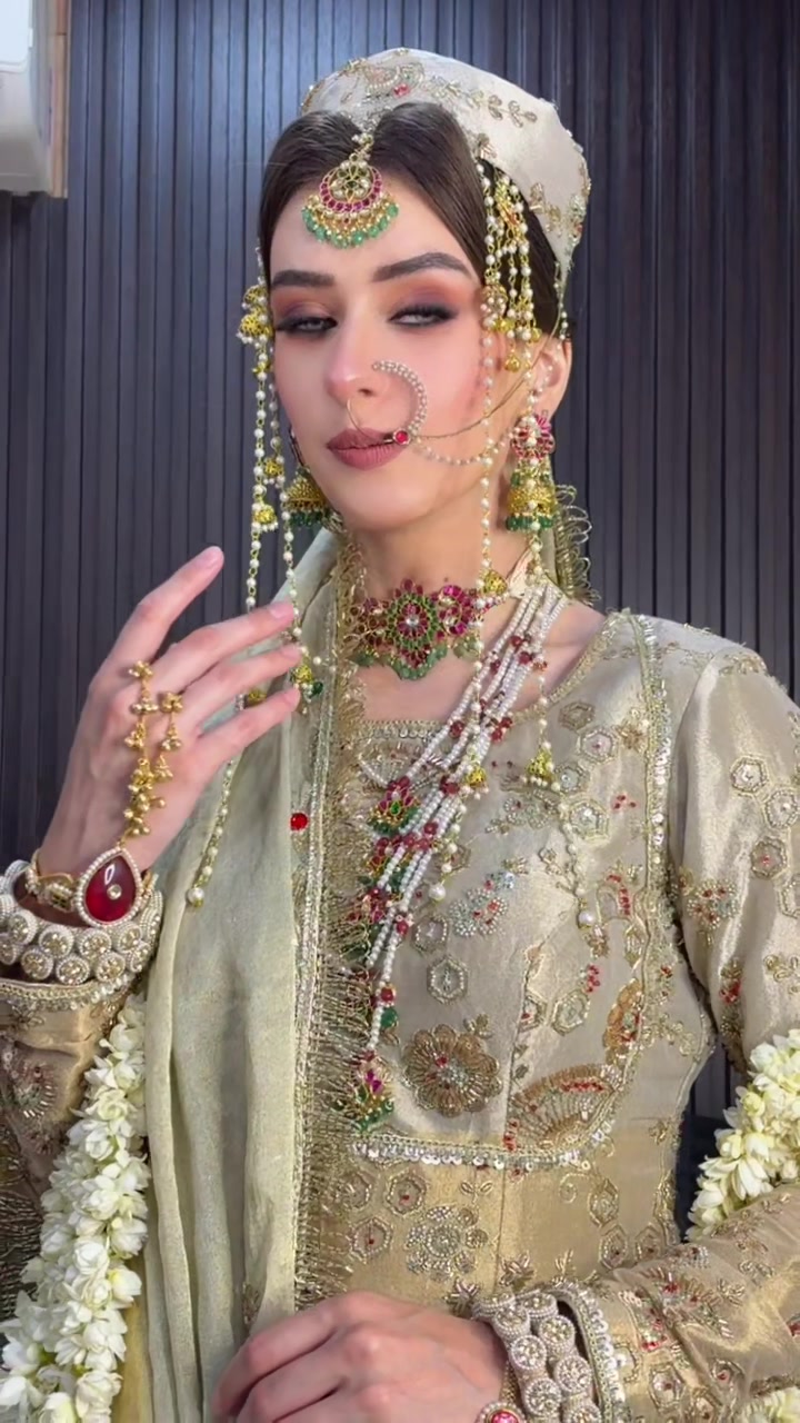 @Roshani beauty salon