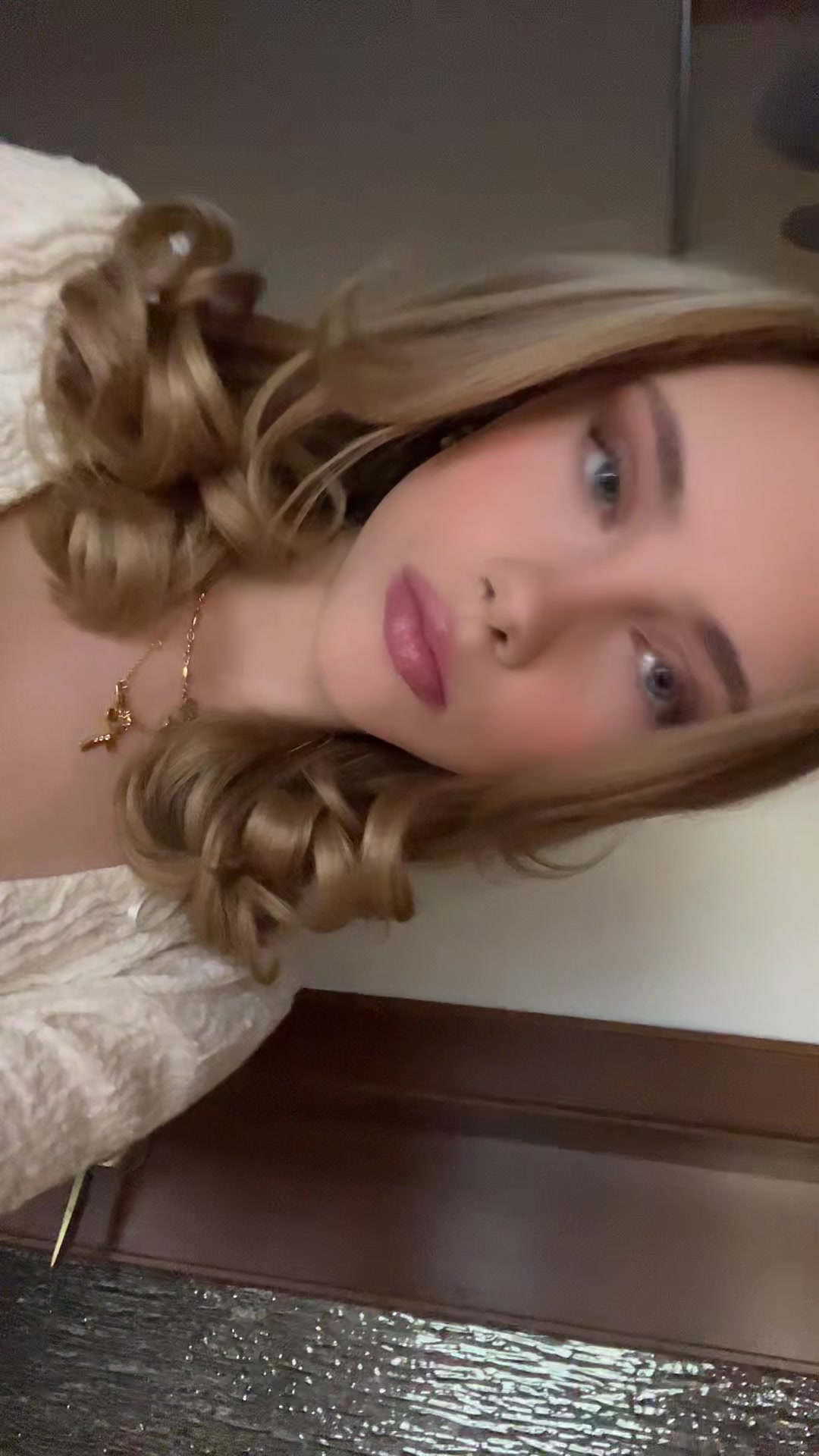 @𝒾𝓃𝑒𝓈𝒶