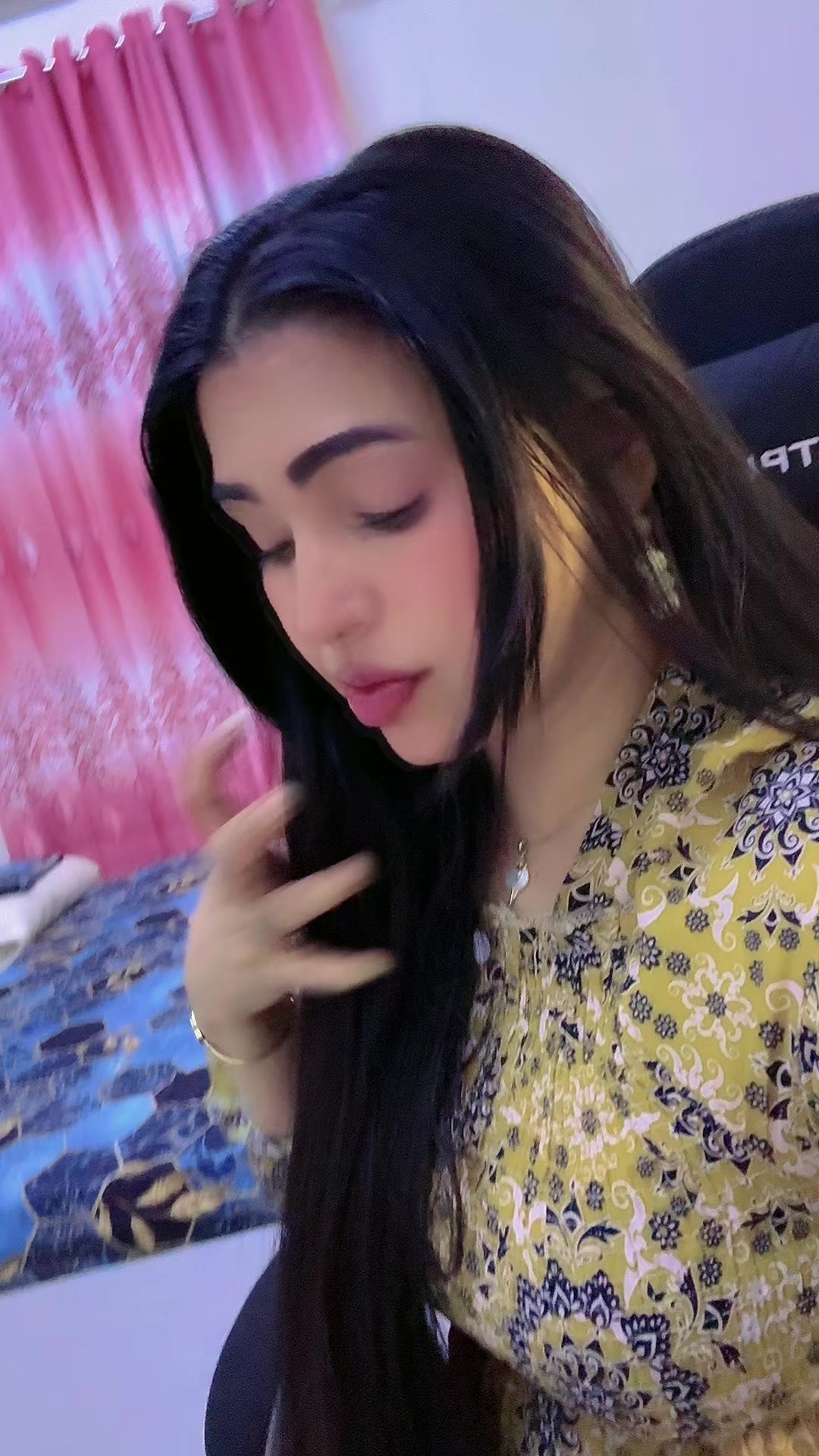 @Noshi Ghumman