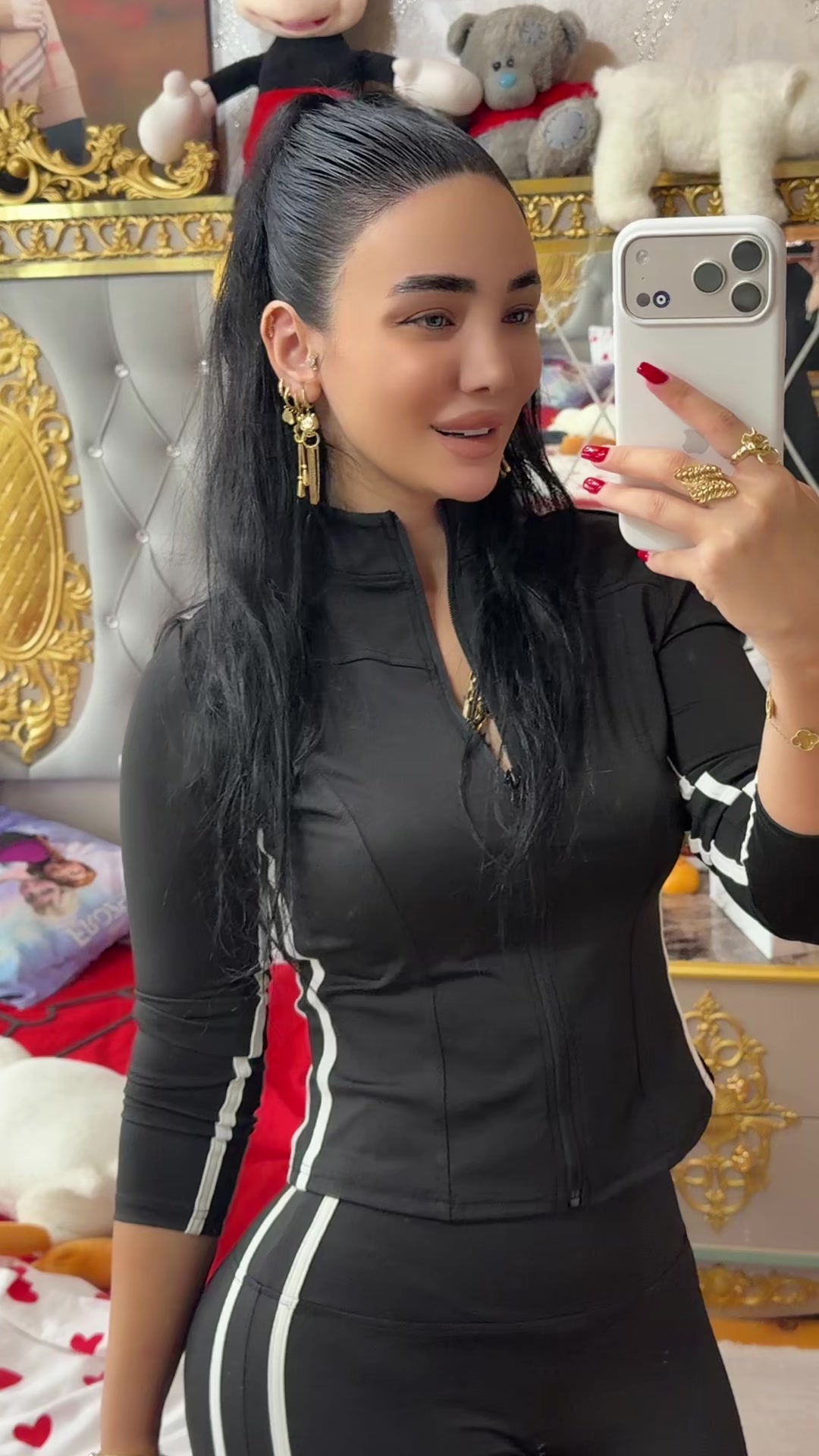 @Mavish_42