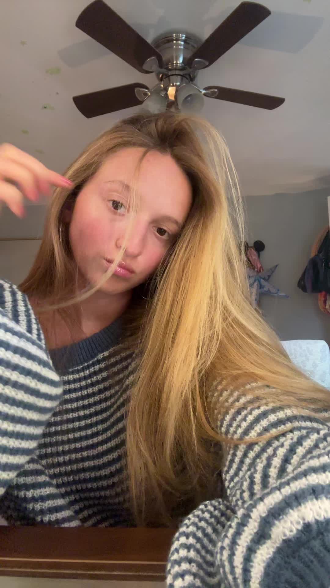 @Chloemangee
