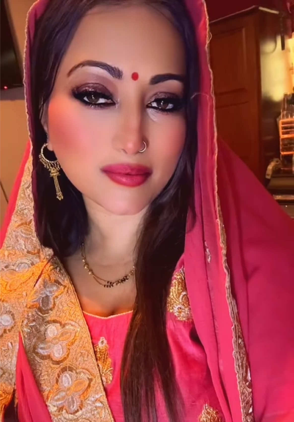 @AsliSona