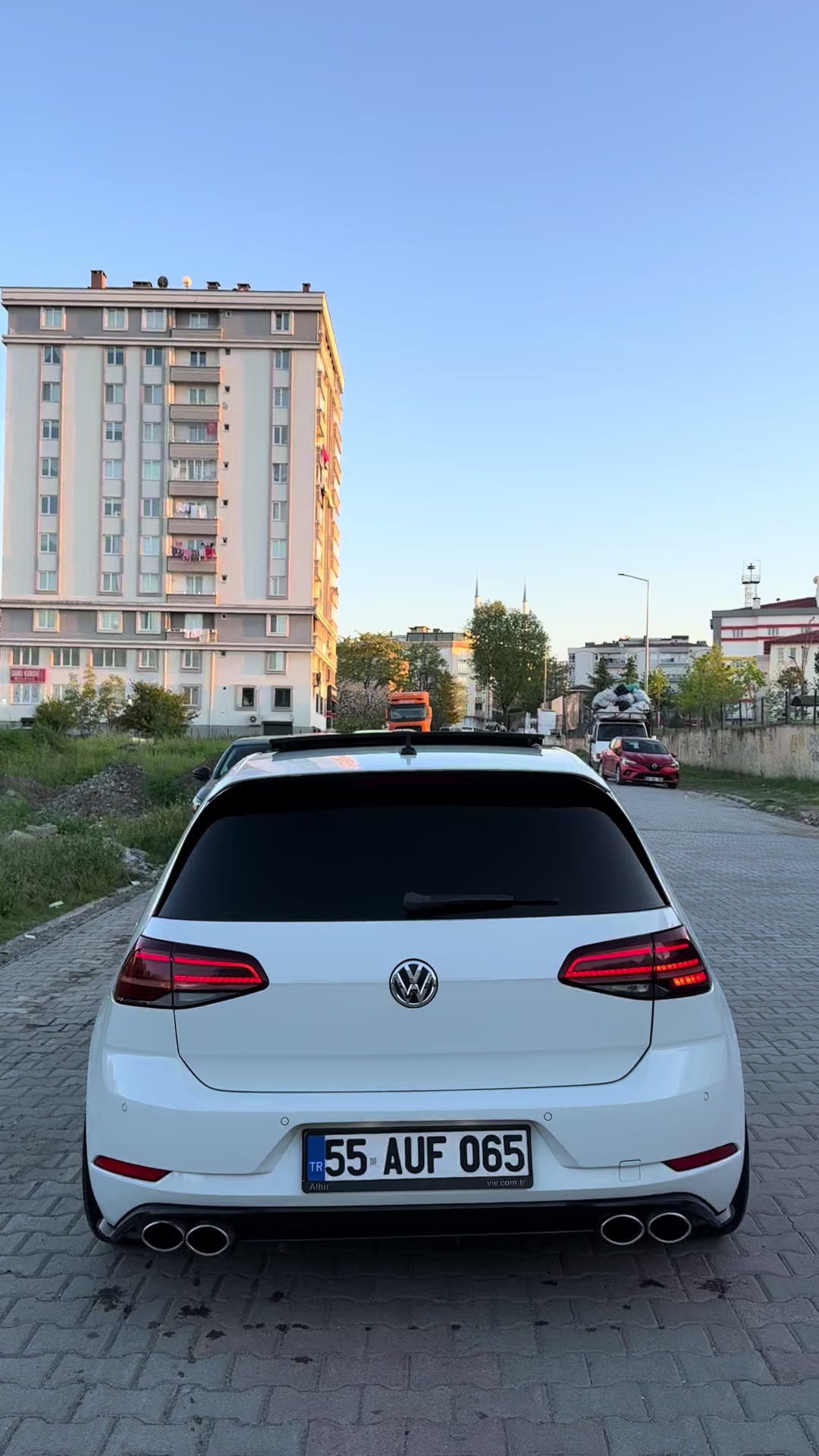 @Efe Aktaş