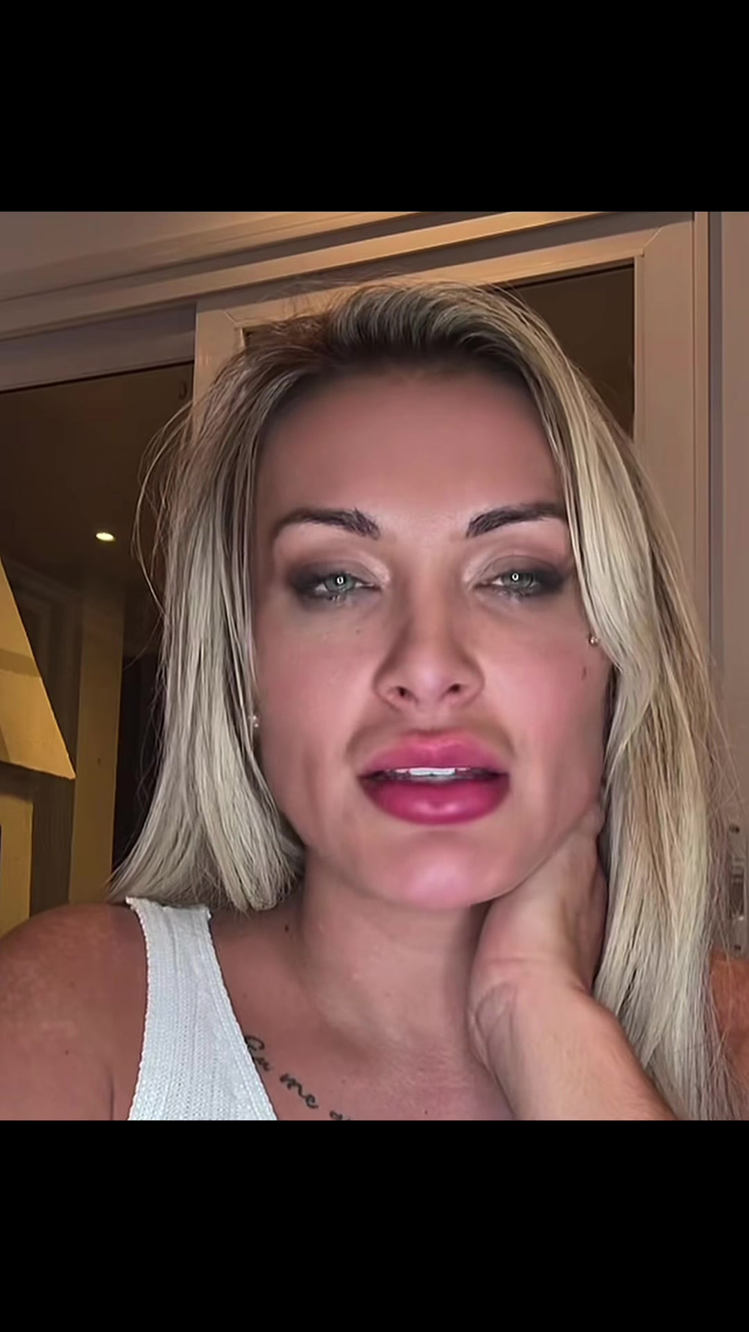 @Andressa Urach