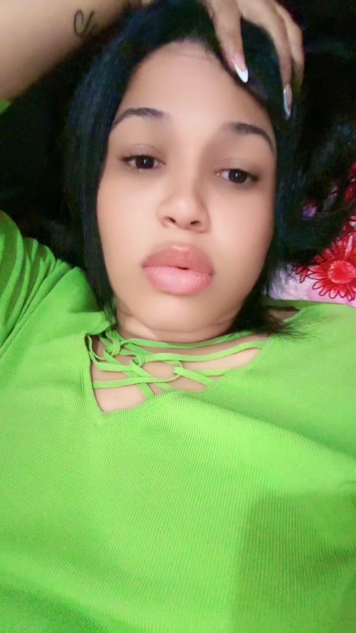 @Angelica25