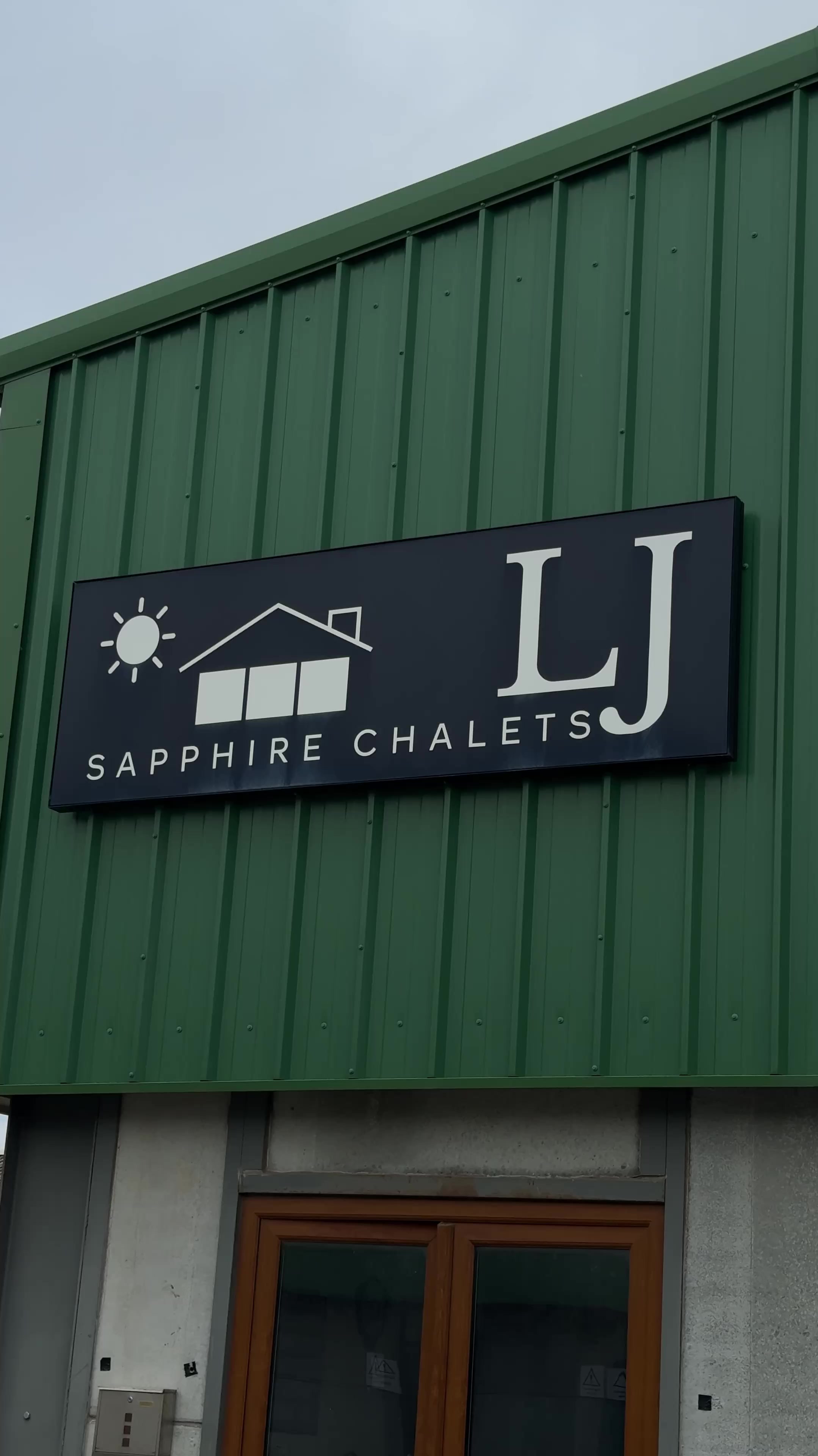 @lj sapphire chalets