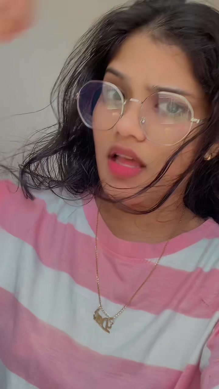 @Tharani🪞