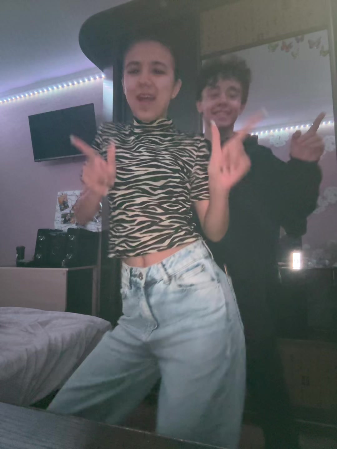 @luniks231