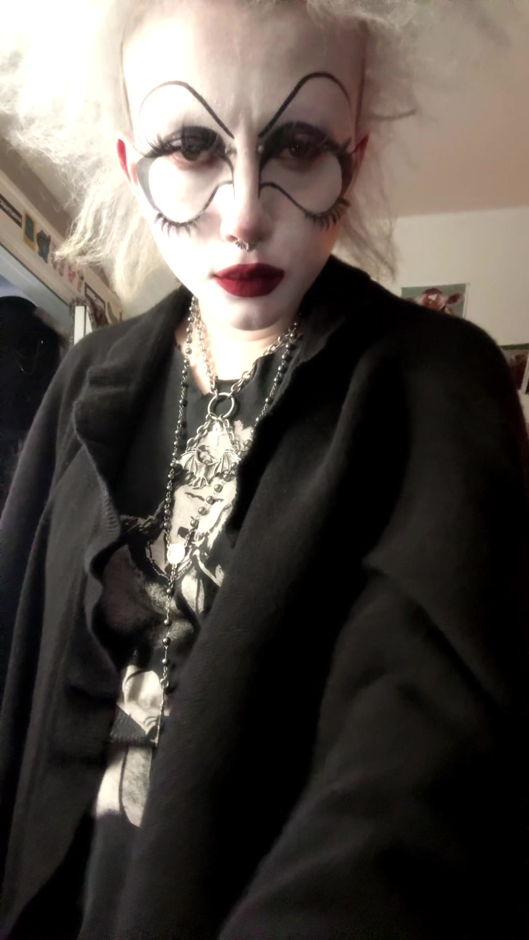 @dollygoth666