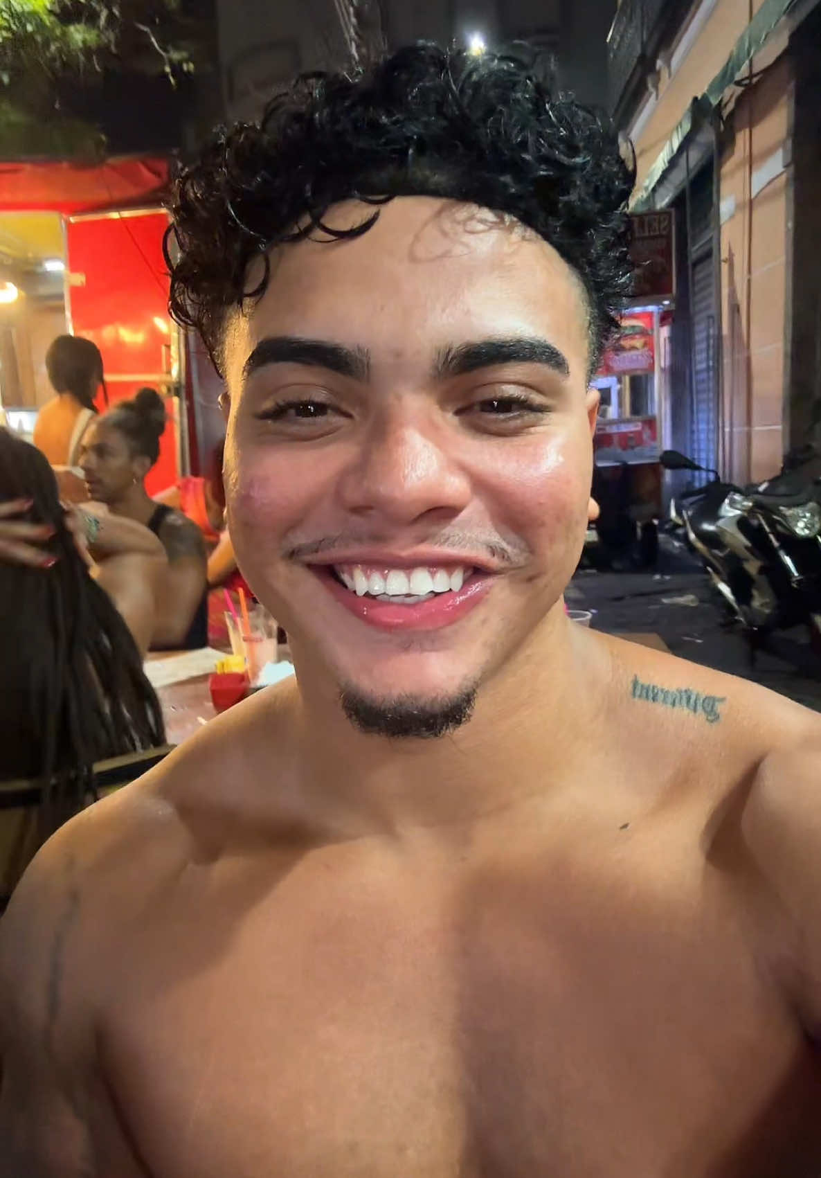 @Alyssontrg