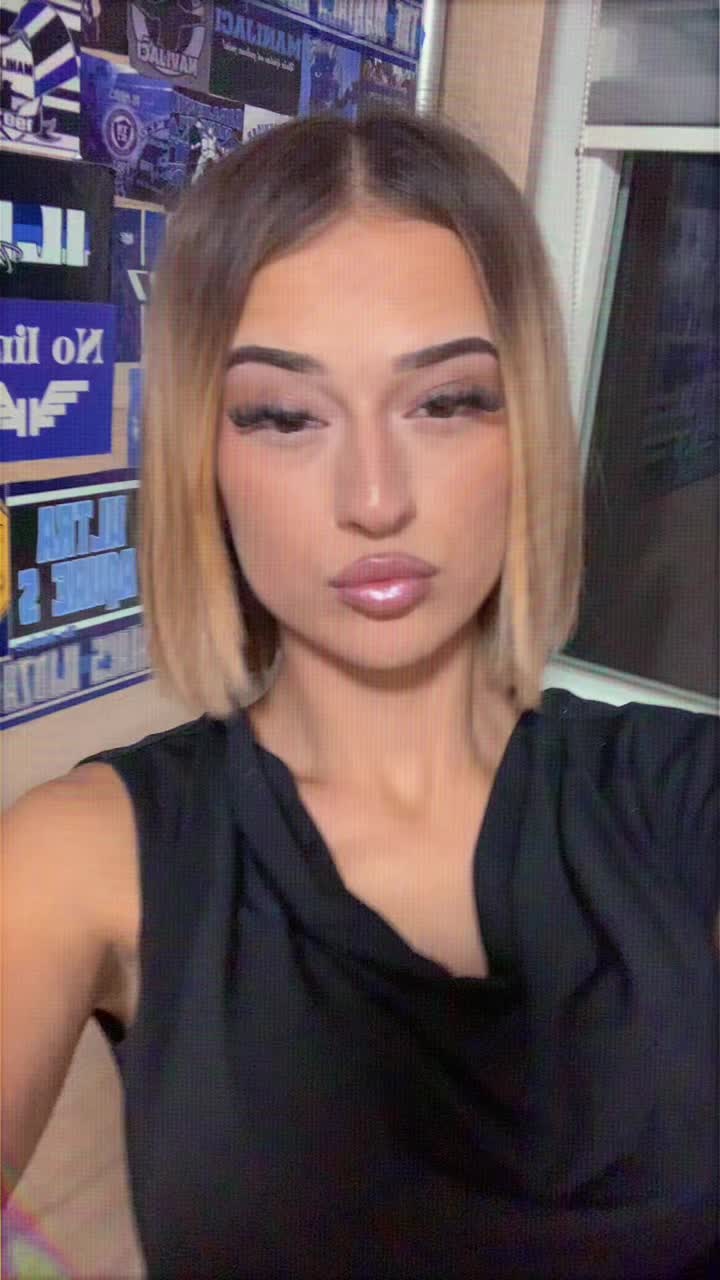 @🛩️