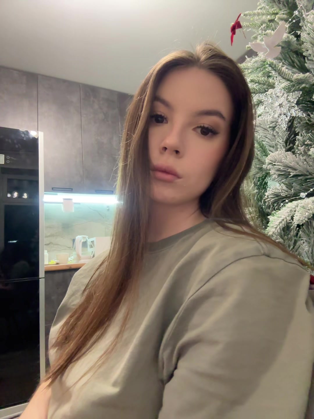 @...