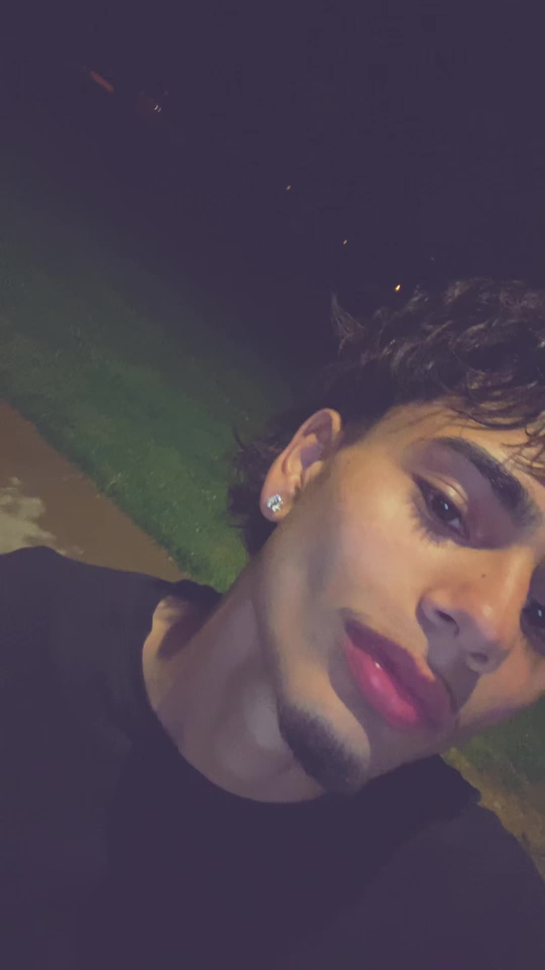 @👤