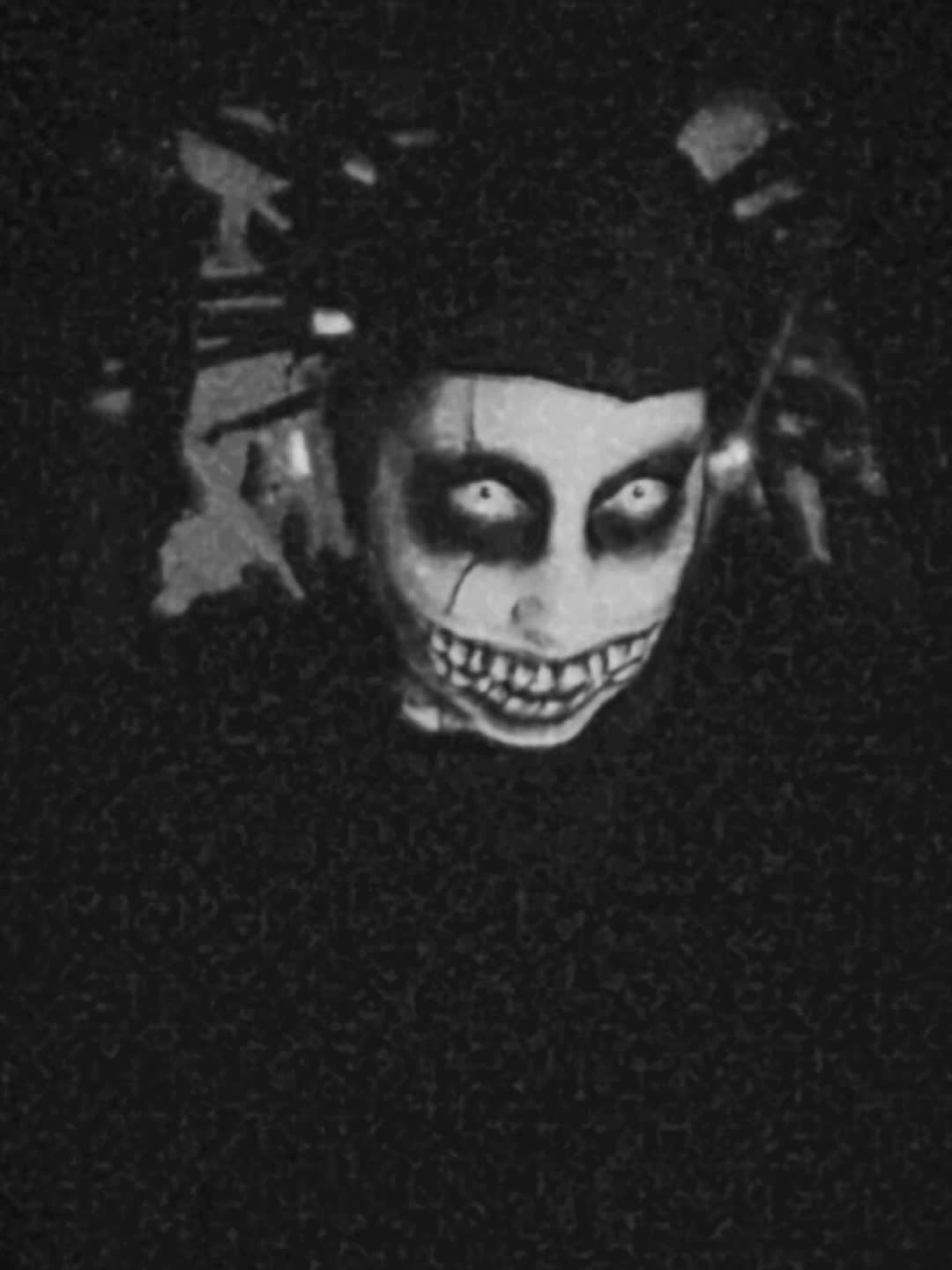@DarkWonderland