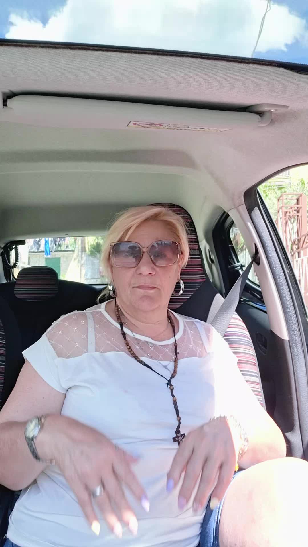 @angela