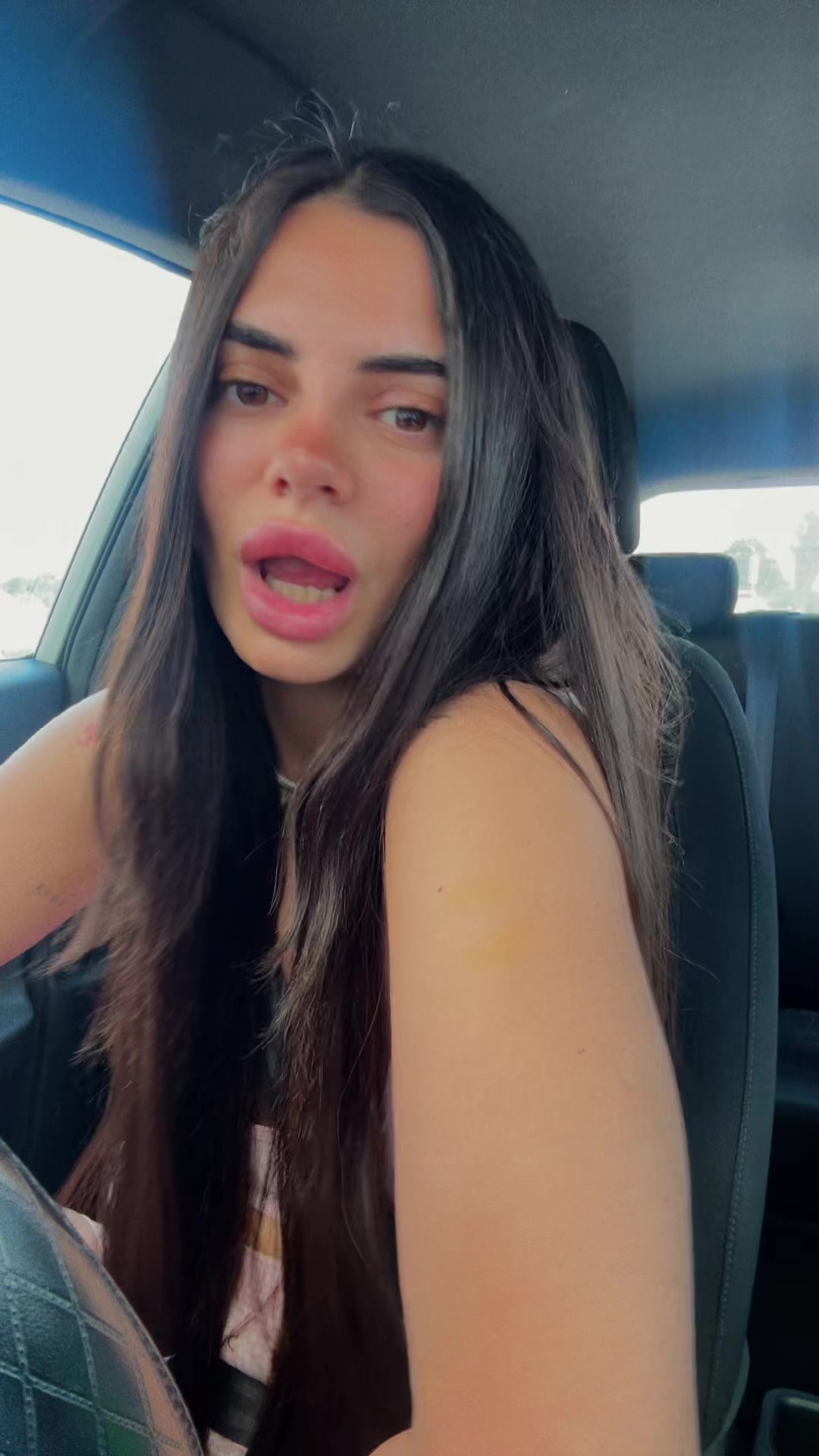 @𝙷 𝙸 𝙻 𝙰