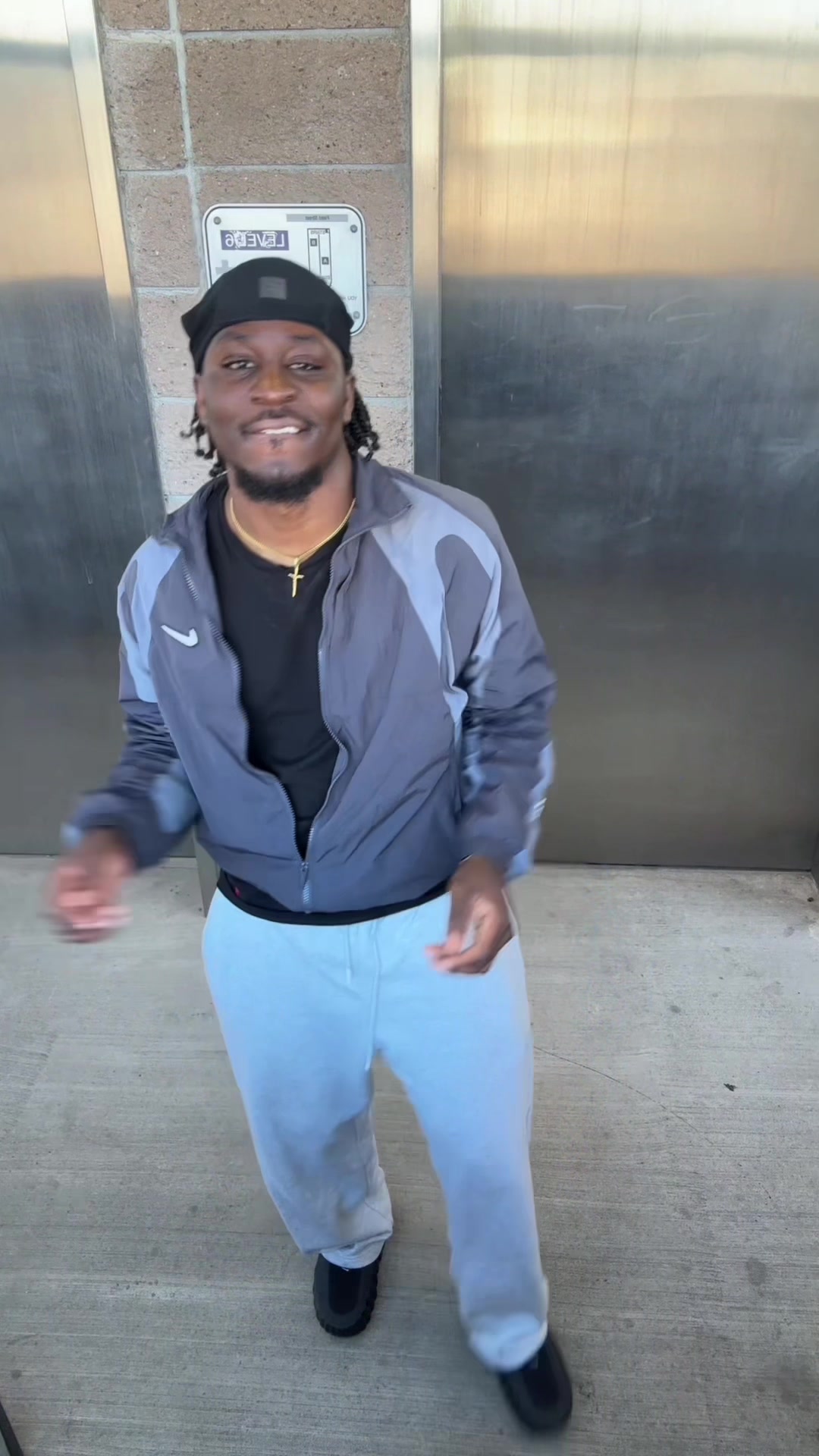 @Mr✰JOJO🦅
