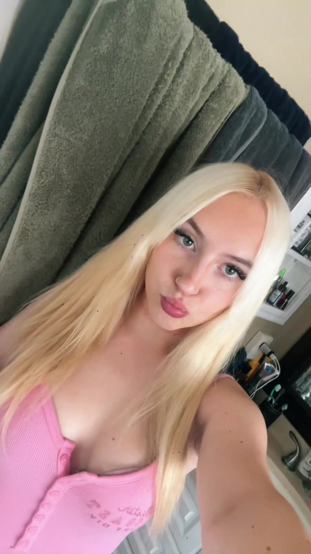 @𝓇𝒶ℯ