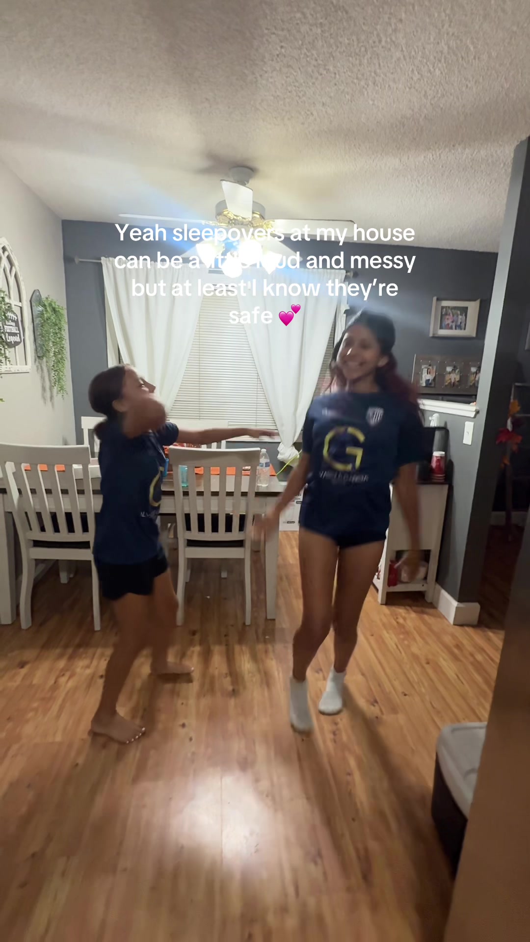 @sandragonzy