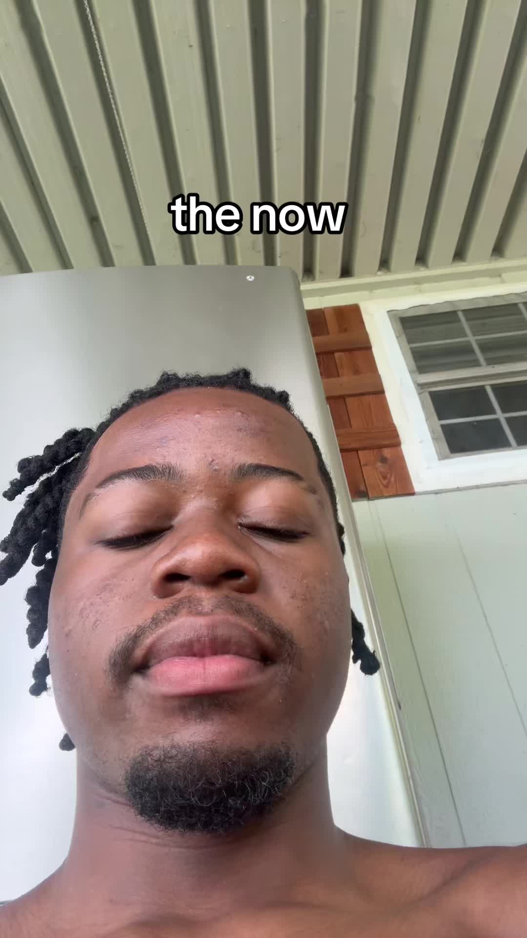 @moyoezzy