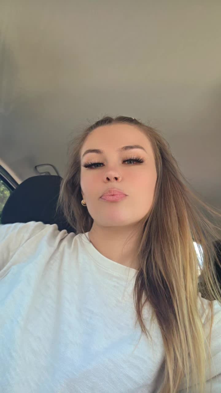 @ᕼᗩᒪEY ᗰᗩY 🦋