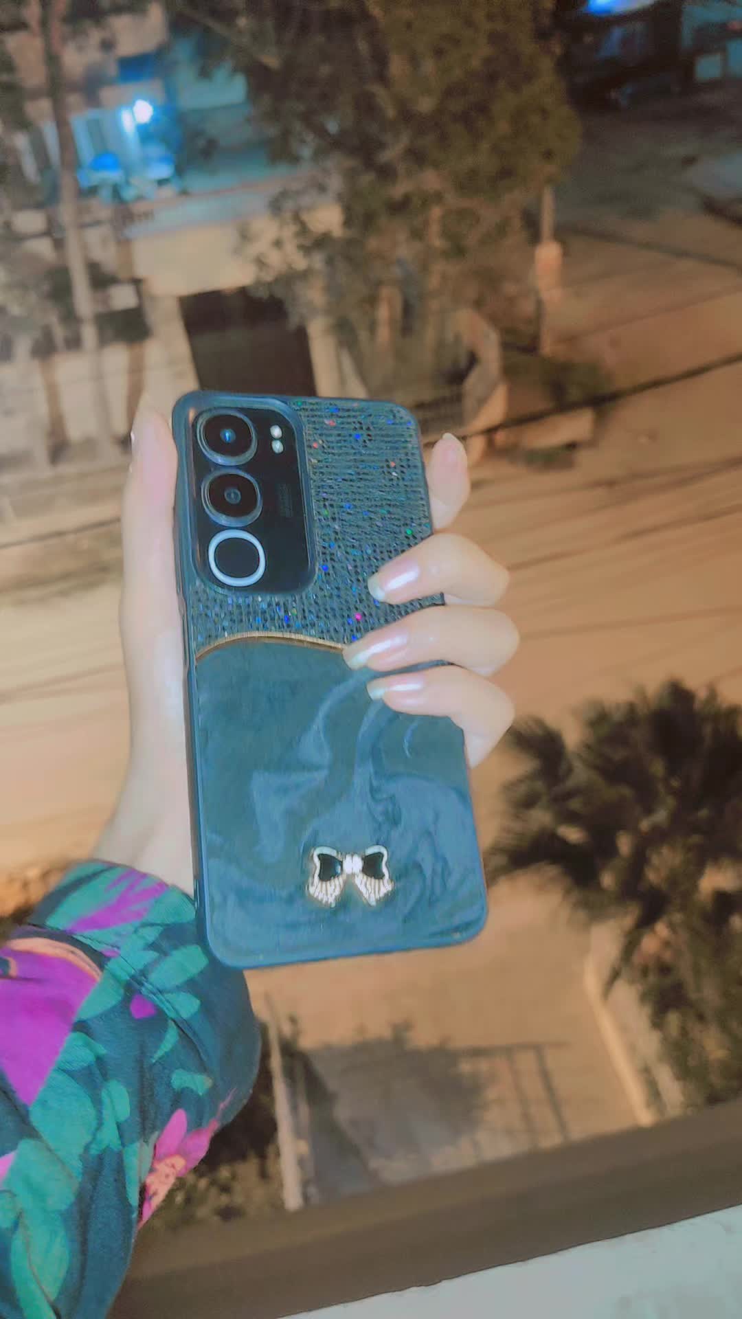 @𝙋𝙖𝙧𝙞 🌸