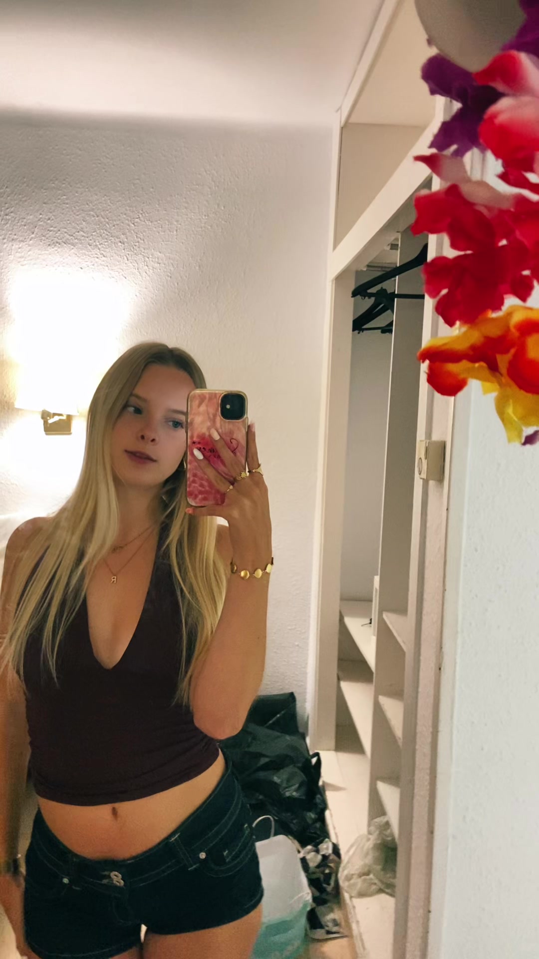 @Roos🥀