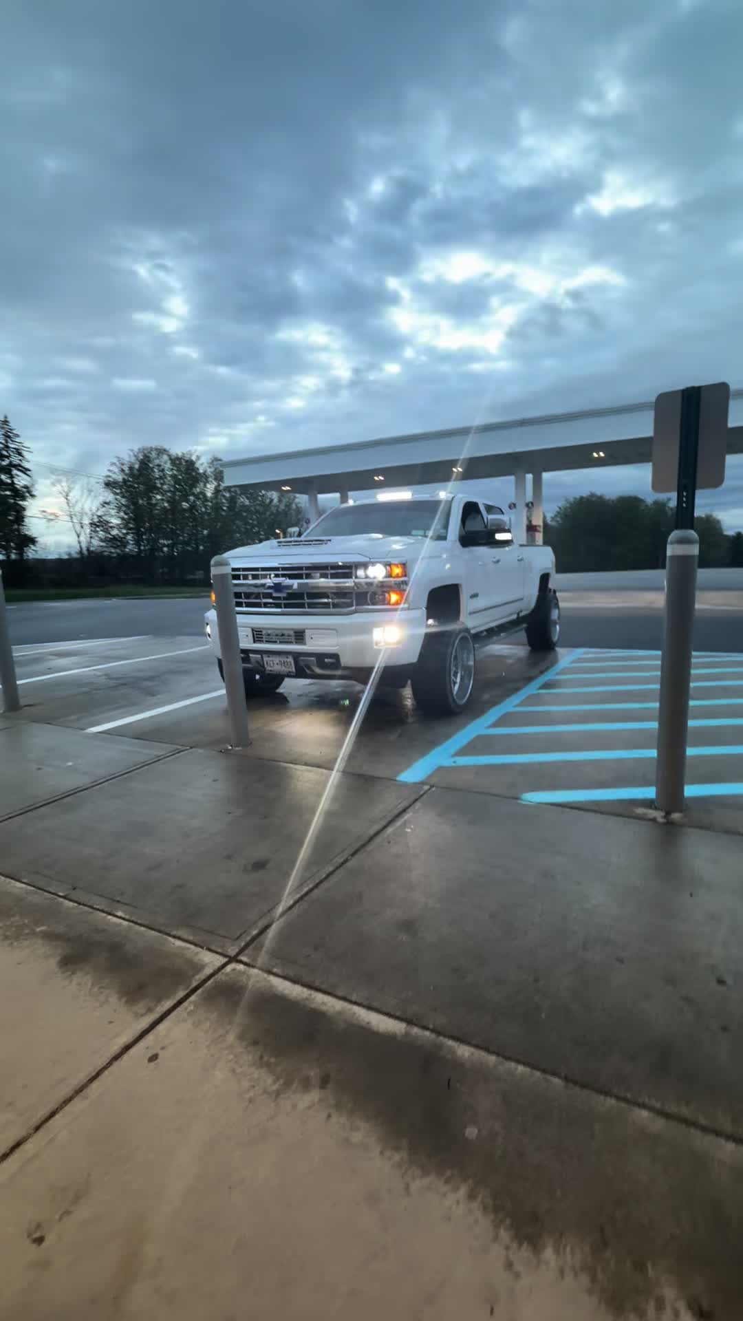 @️